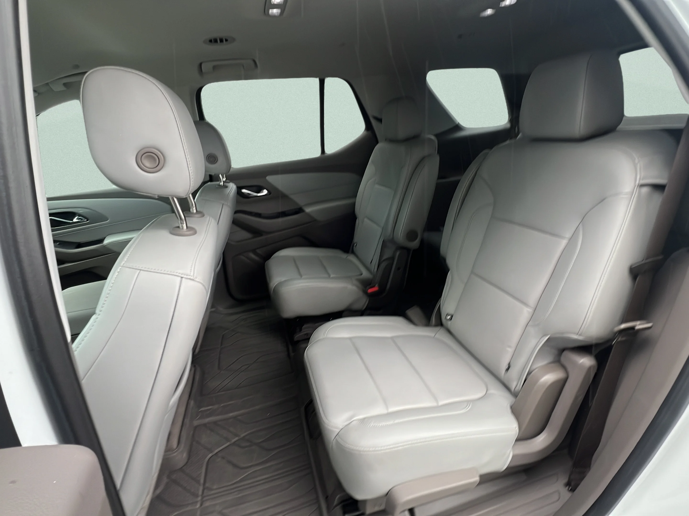 Used 2020 Summit White Chevrolet LT Leather image 8