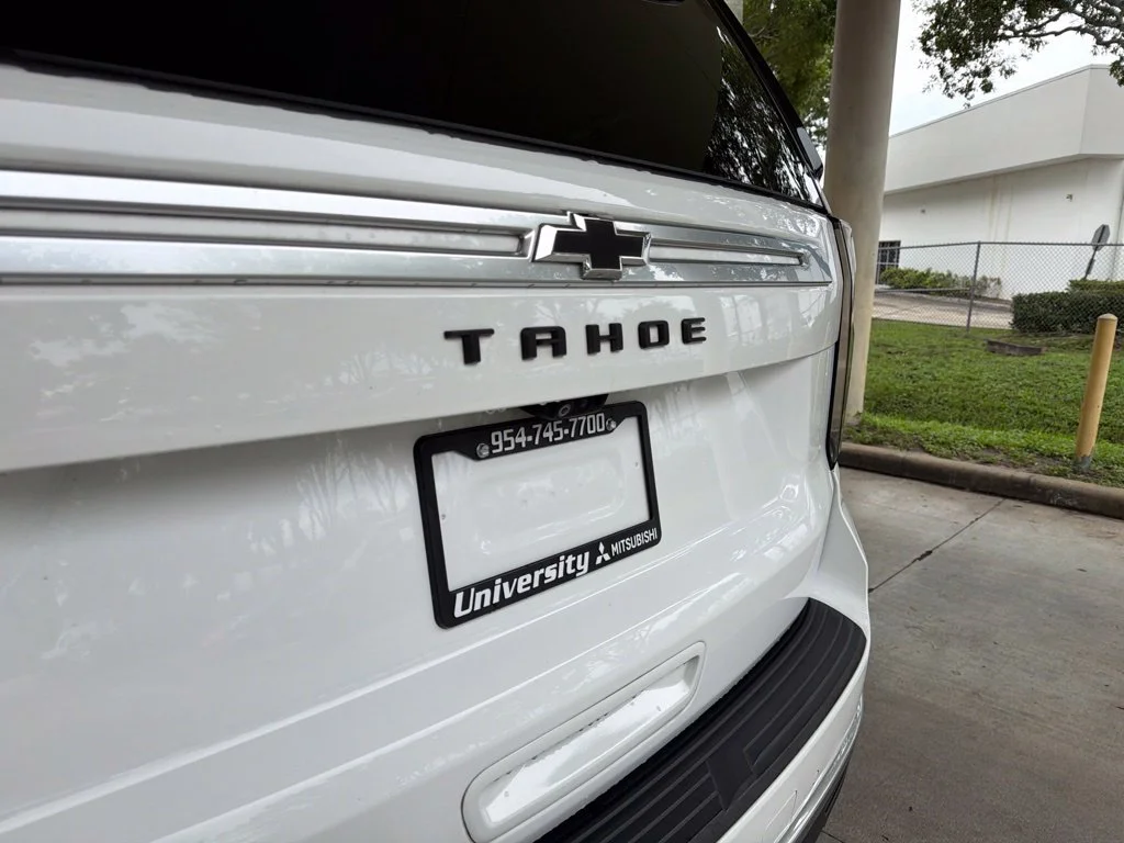Used 2022 White Chevrolet High Country image 16