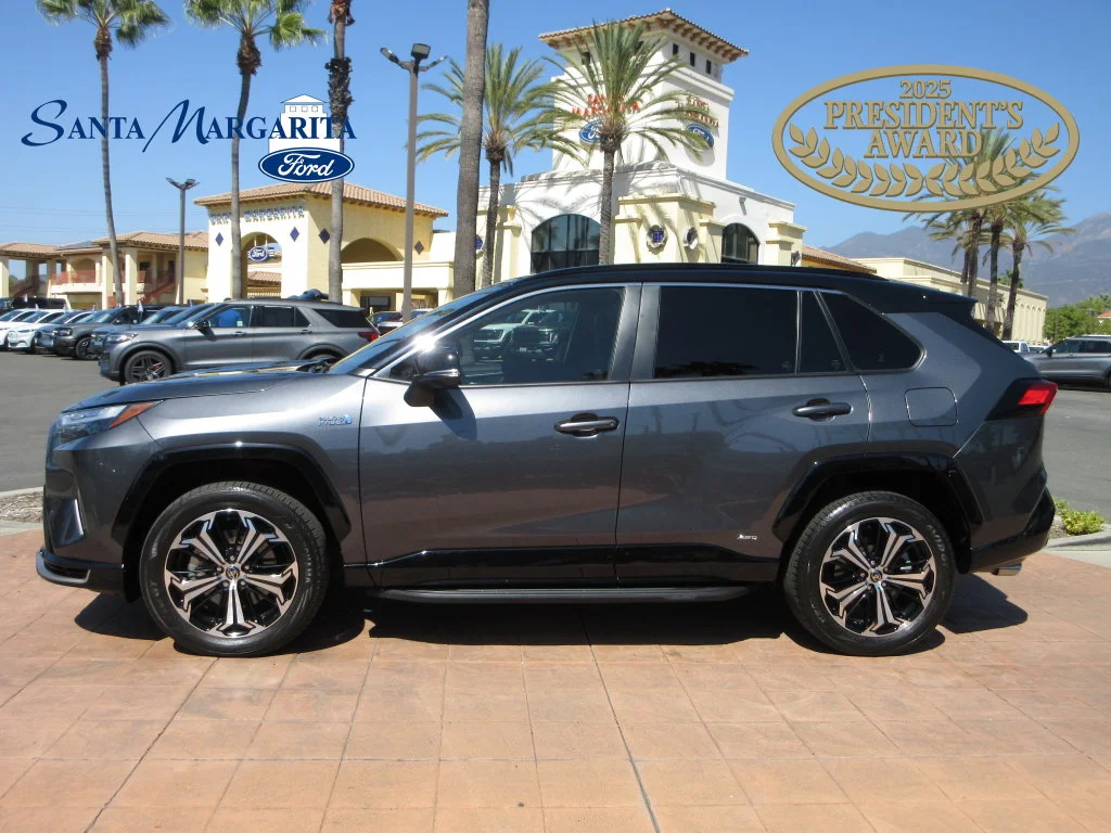 Certified Used 2022 Magnetic Gray Metallic Toyota XSE image 1