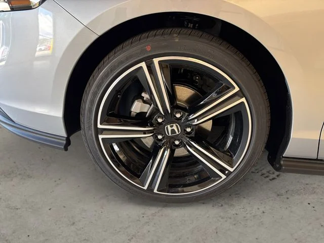 New 2026 Silver Honda SE image 15