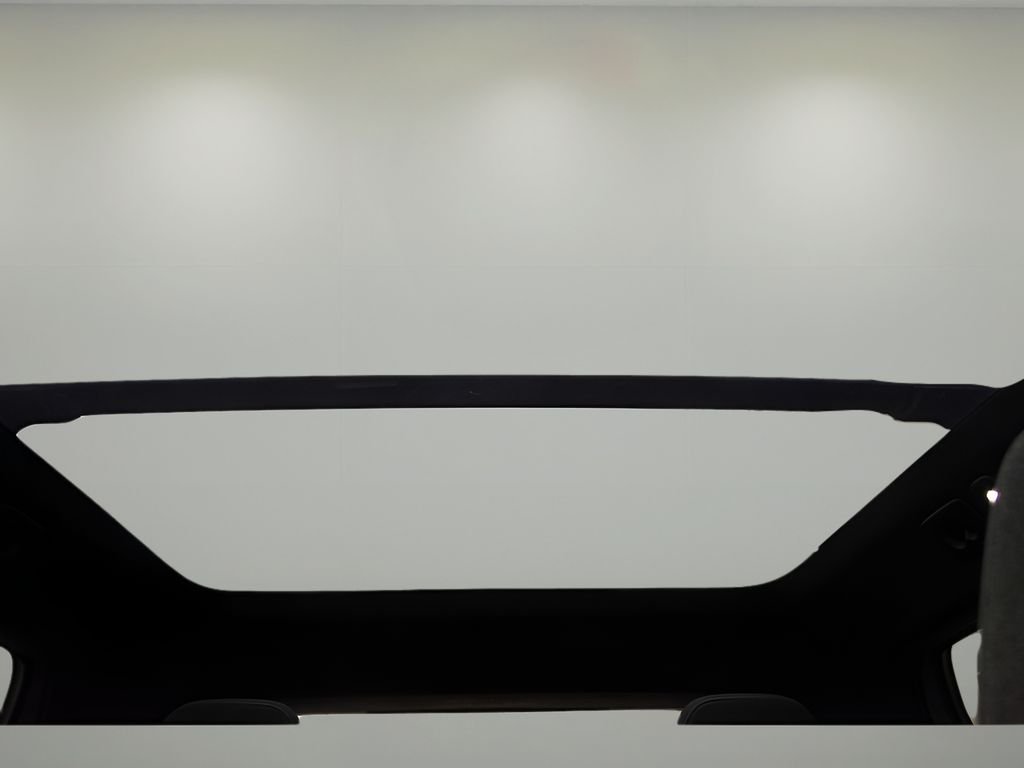 2026 Volvo EX30 Ultra - Photo 13