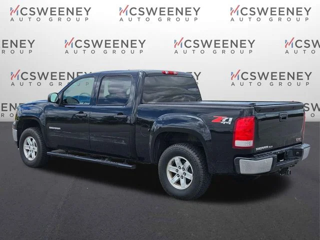 Used 2013 Black GMC SLE image 3