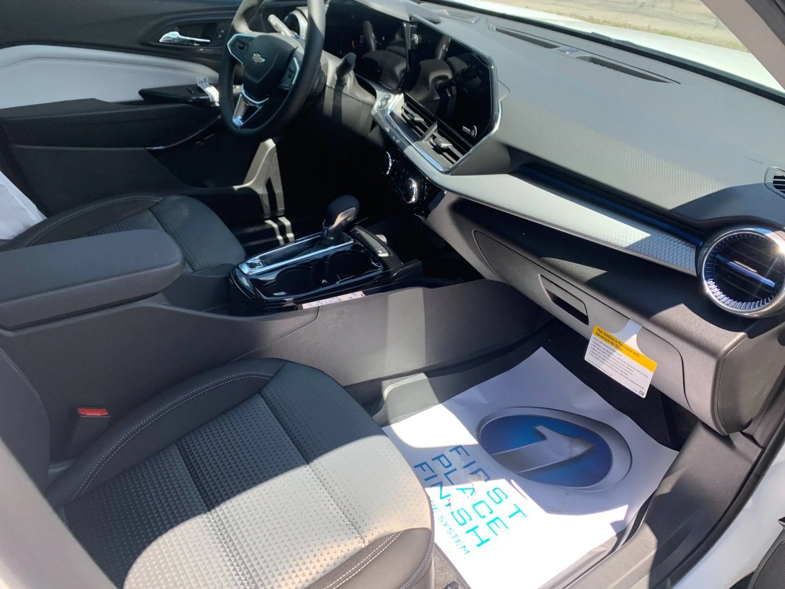 2026 Chevrolet Trax LT - Photo 17