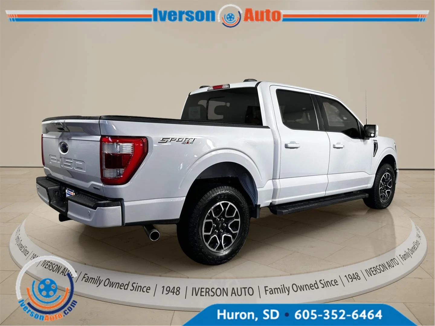 Used 2022 Space White Ford LARIAT image 8