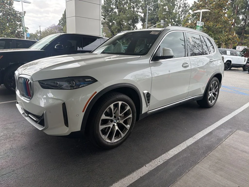 2025 BMW X5 xDrive40i's photo