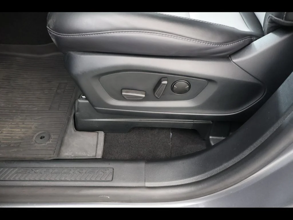2024 Ford Explorer XLT - Photo 15
