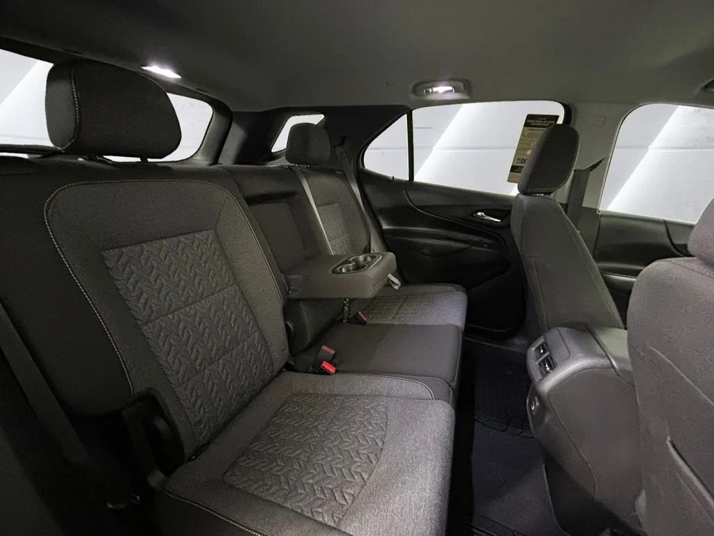Used 2022 White Chevrolet LT image 16