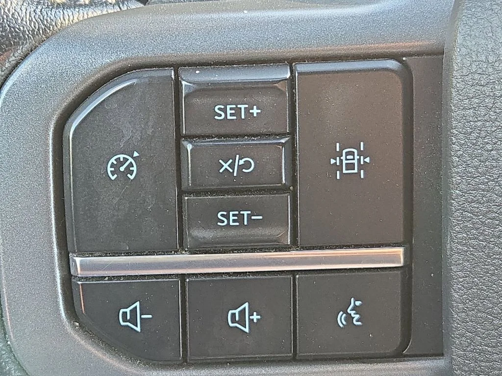 Used 2022 White Ford XLT image 54