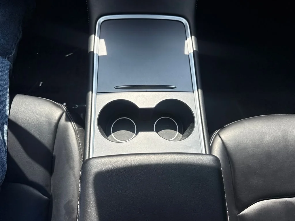 Used 2023 Deep Blue Metallic Tesla Base image 23