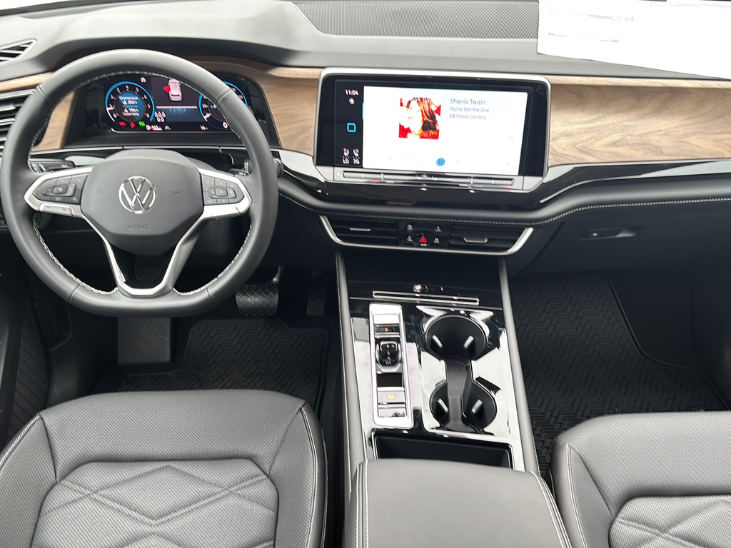 New 2026 White/off-white Volkswagen 2.0T SE w/Technology image 17