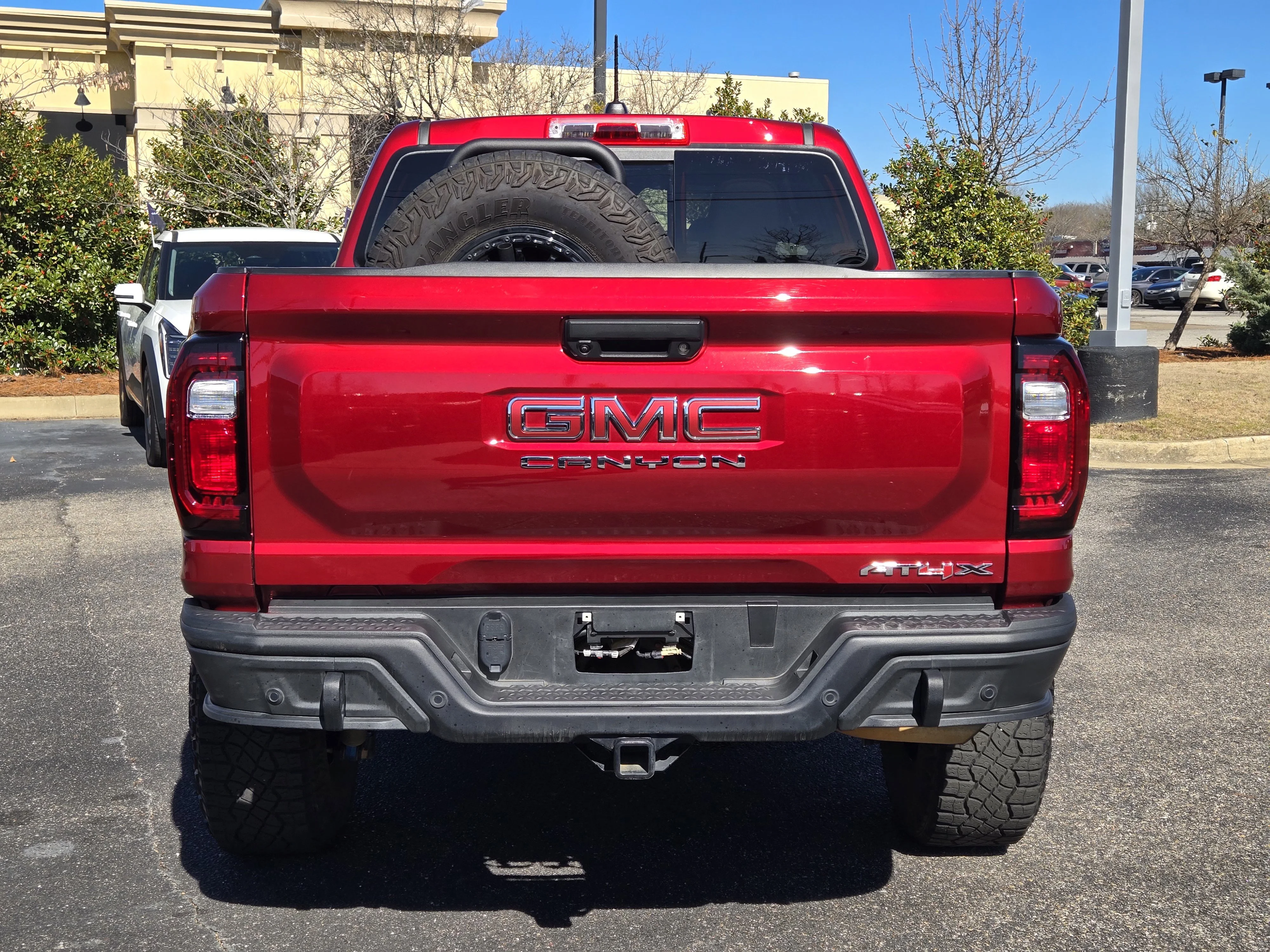 2024 GMC Canyon AT4X - Photo 7