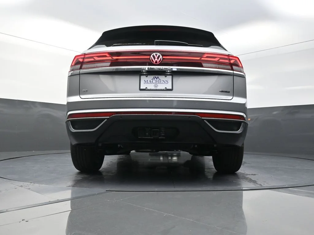 New 2026 Silver Volkswagen 2.0T SE w/Technology image 27