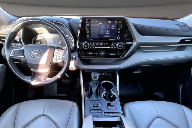 Used 2022 Black Toyota XLE image 14