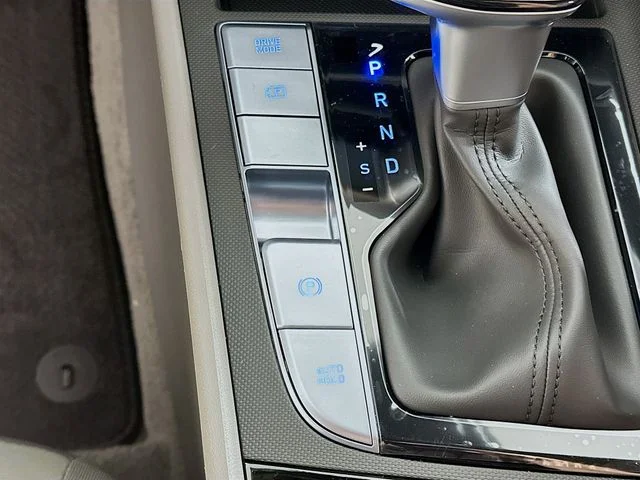 New 2026 Hyundai ELANTRA SEL Sport