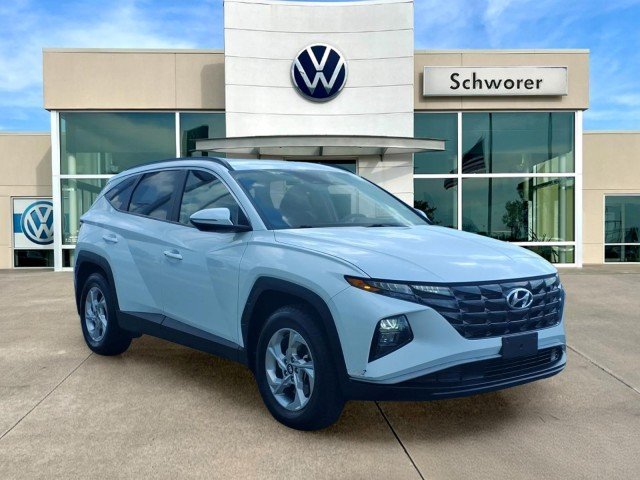 Used 2022 Quartz White Hyundai SEL image 4