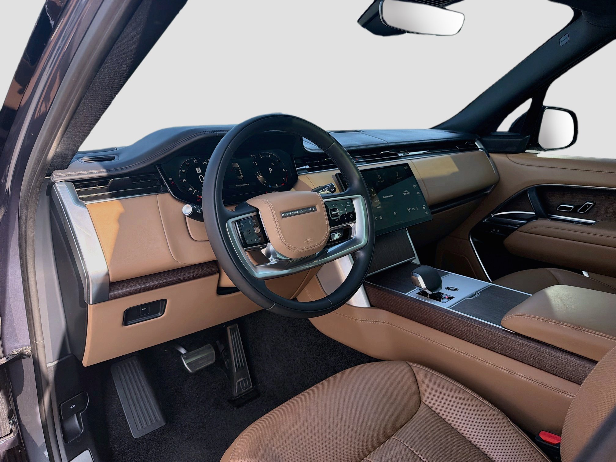 Used 2025 Gray Land Rover SE image 27