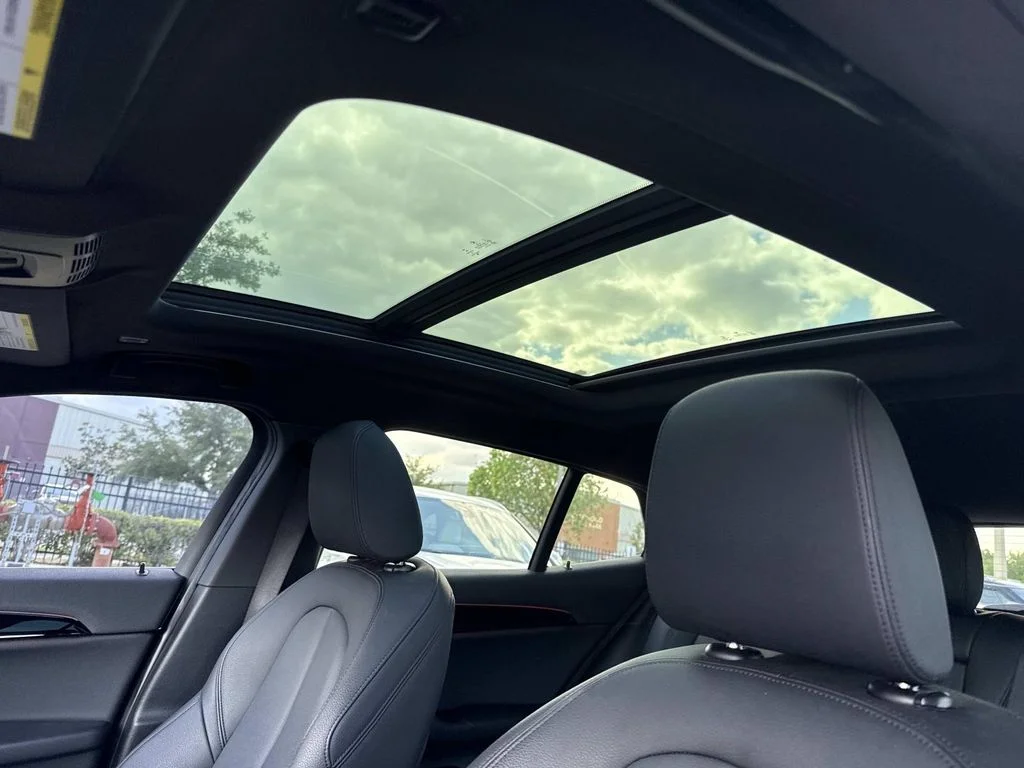 Used 2019 Black BMW sDrive28i image 30