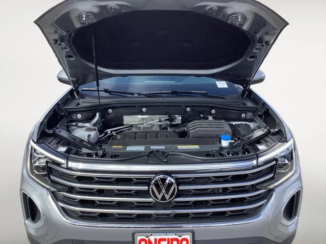2025 Volkswagen Atlas SE w/Tech - Photo 11