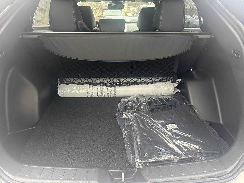 New 2026 White Mitsubishi SEL image 23