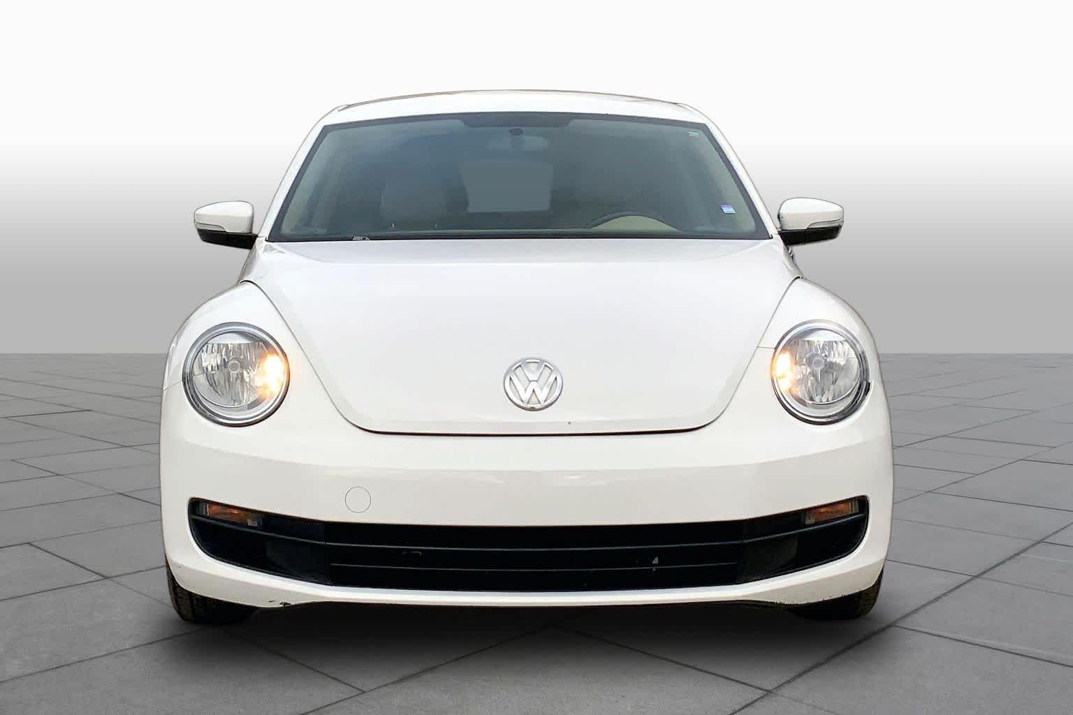 Used 2014 Candy White Volkswagen 2.5L image 4