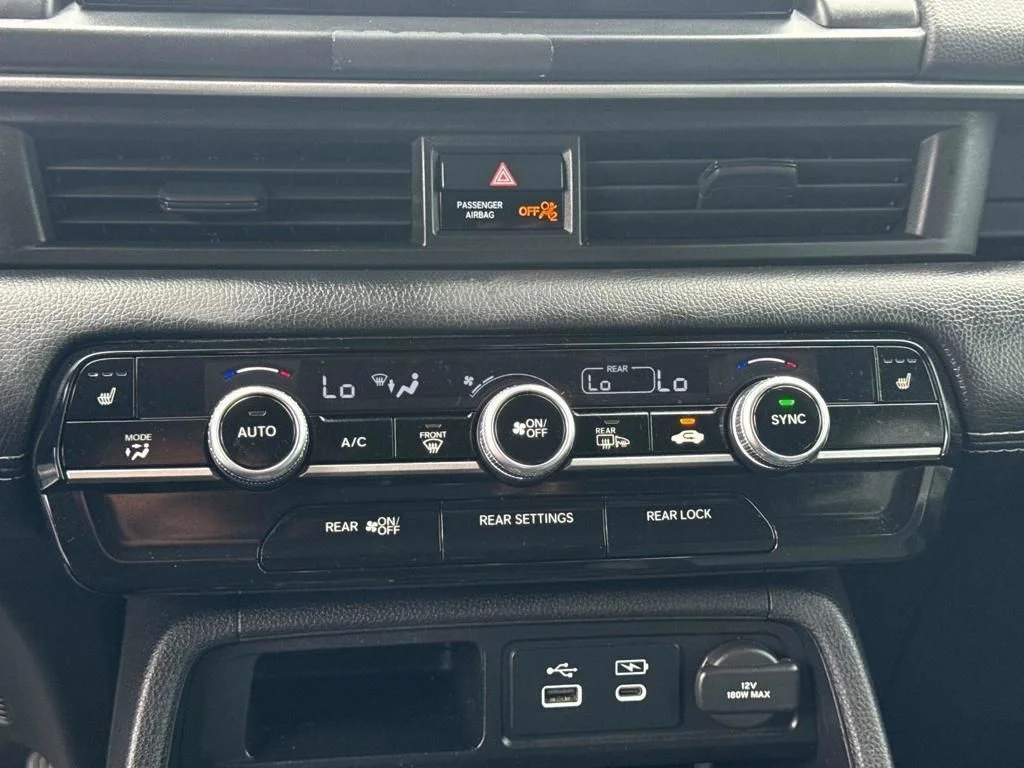 Used 2023  Honda Touring image 7