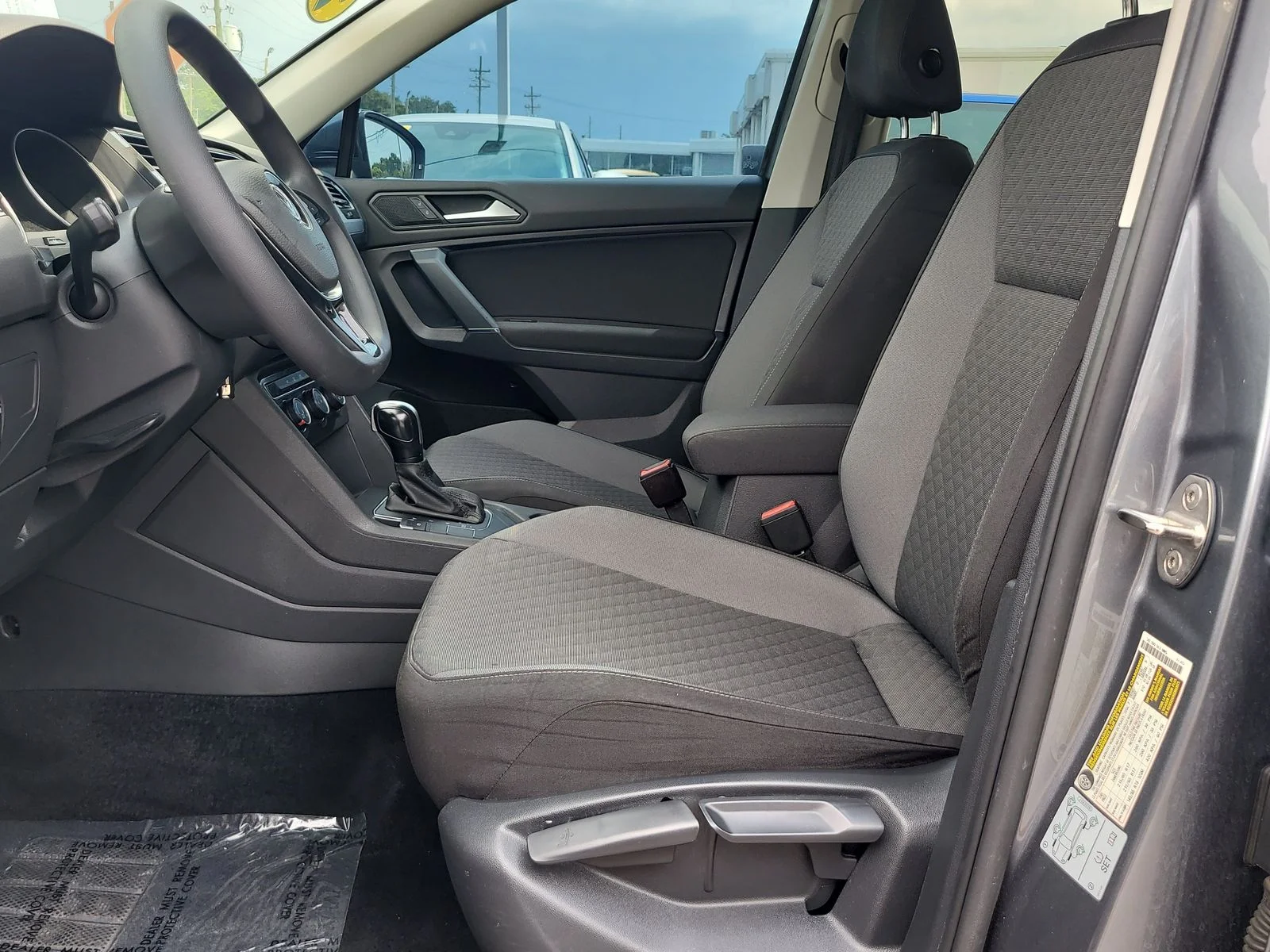 Used 2020 Gray Volkswagen 2.0T S image 15