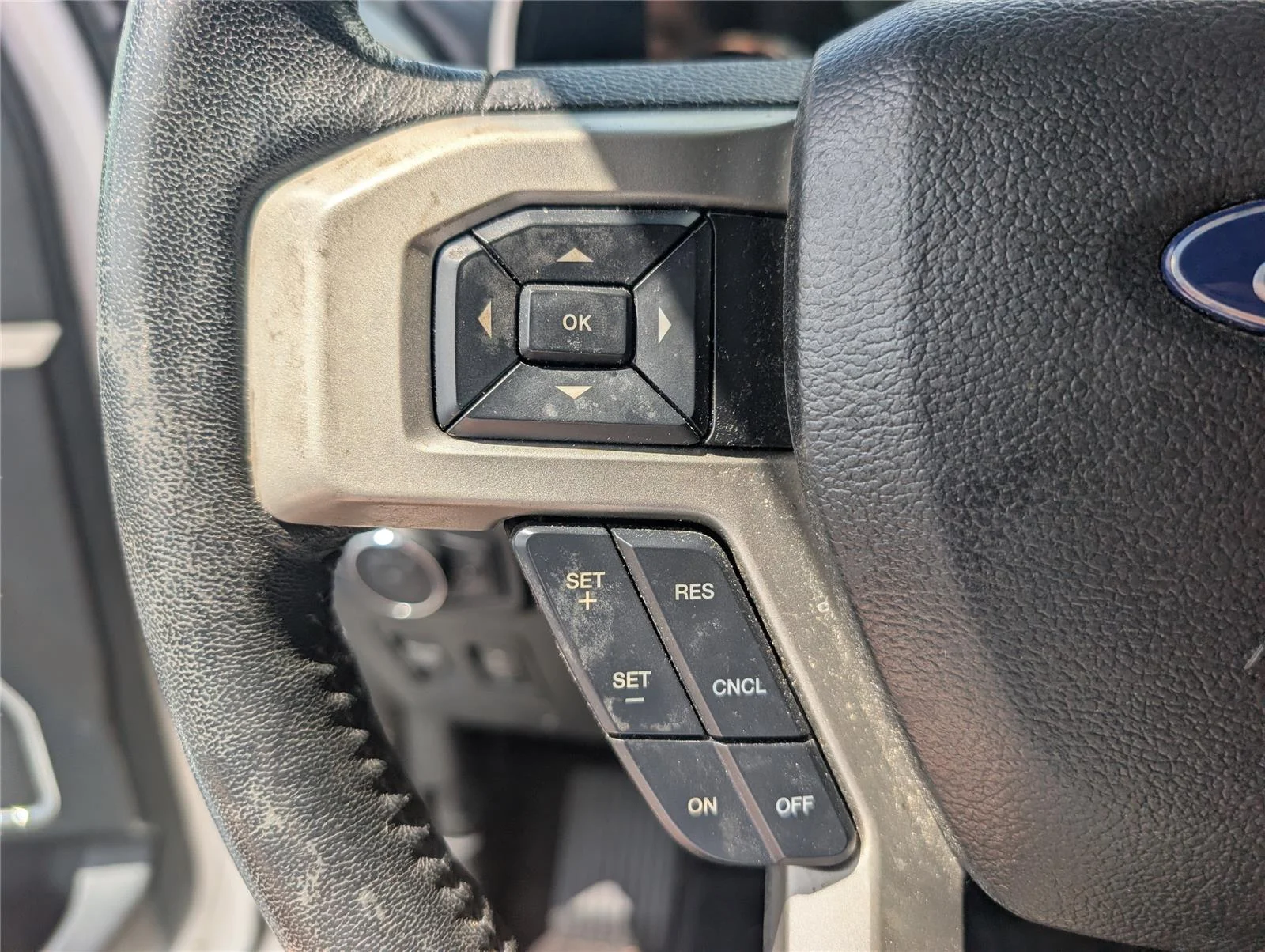 Used 2018 Oxford White Ford LARIAT image 10