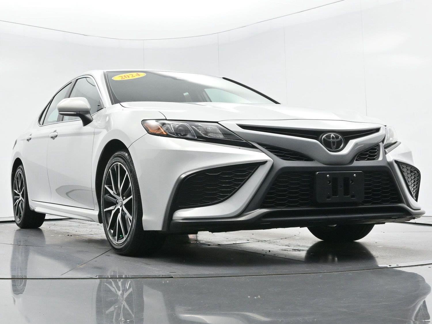 Used 2024 Ice Edge Toyota SE image 47