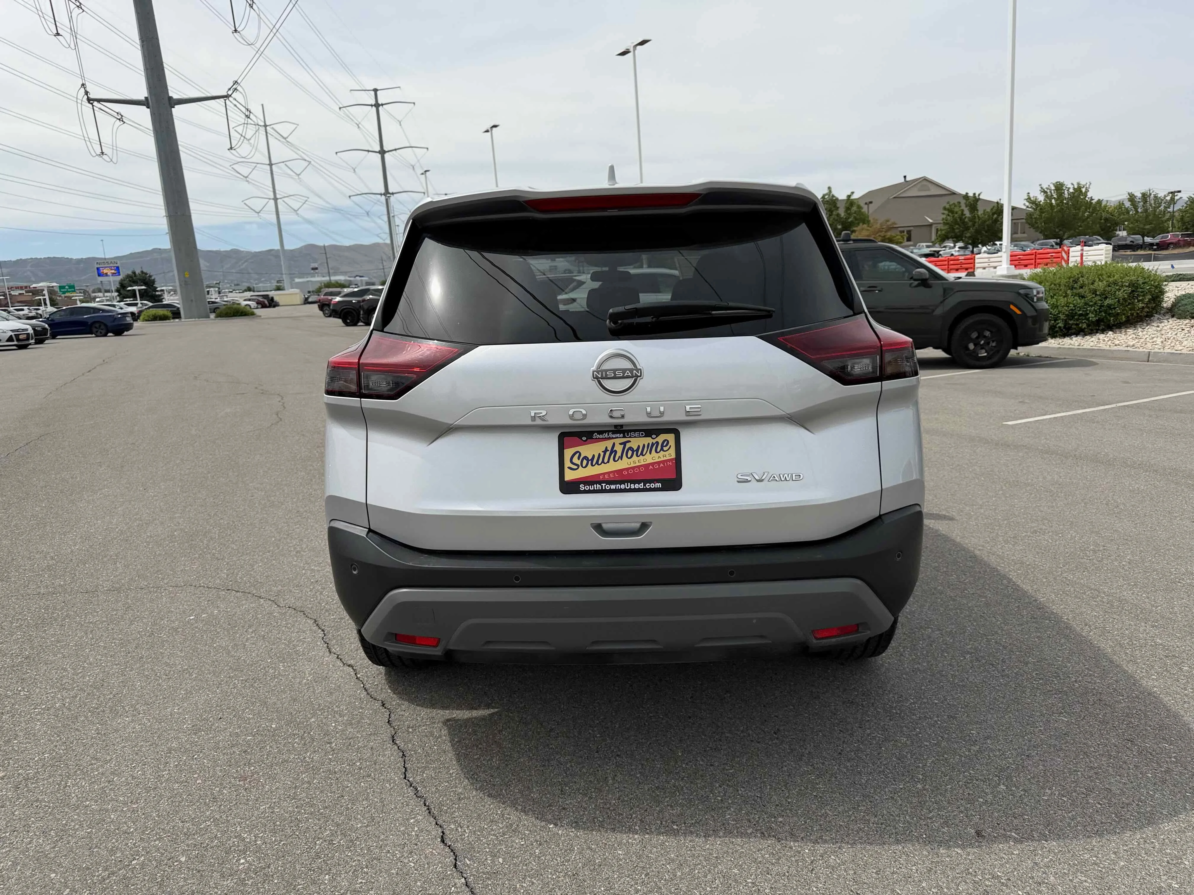 Used 2023 Brilliant Silver Metallic Nissan SV image 6