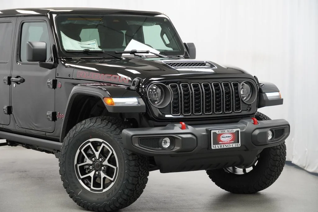 New 2026 Black Clear-Coat Exterior Paint Jeep Rubicon image 3