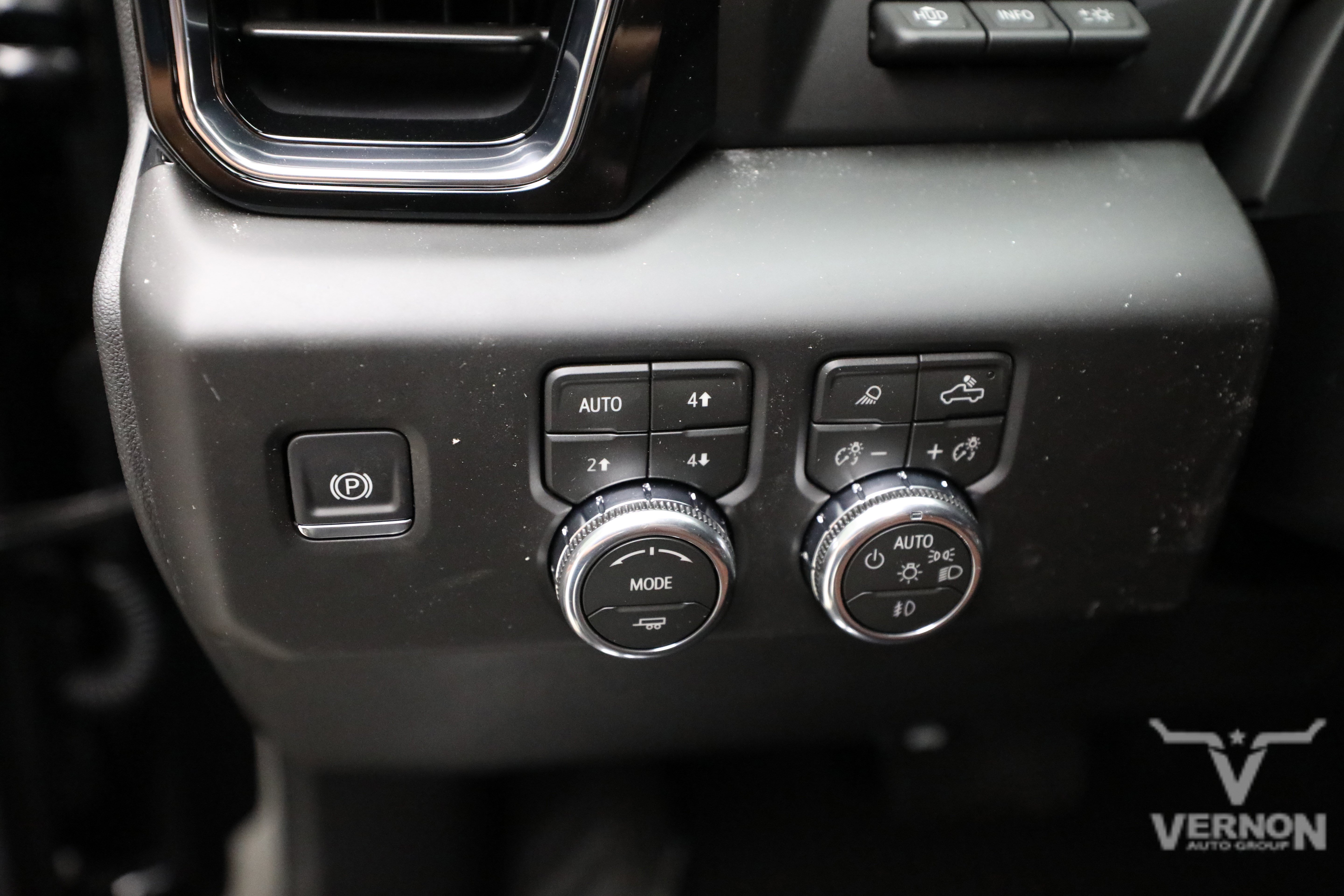 New 2026 Onyx Black GMC N image 17