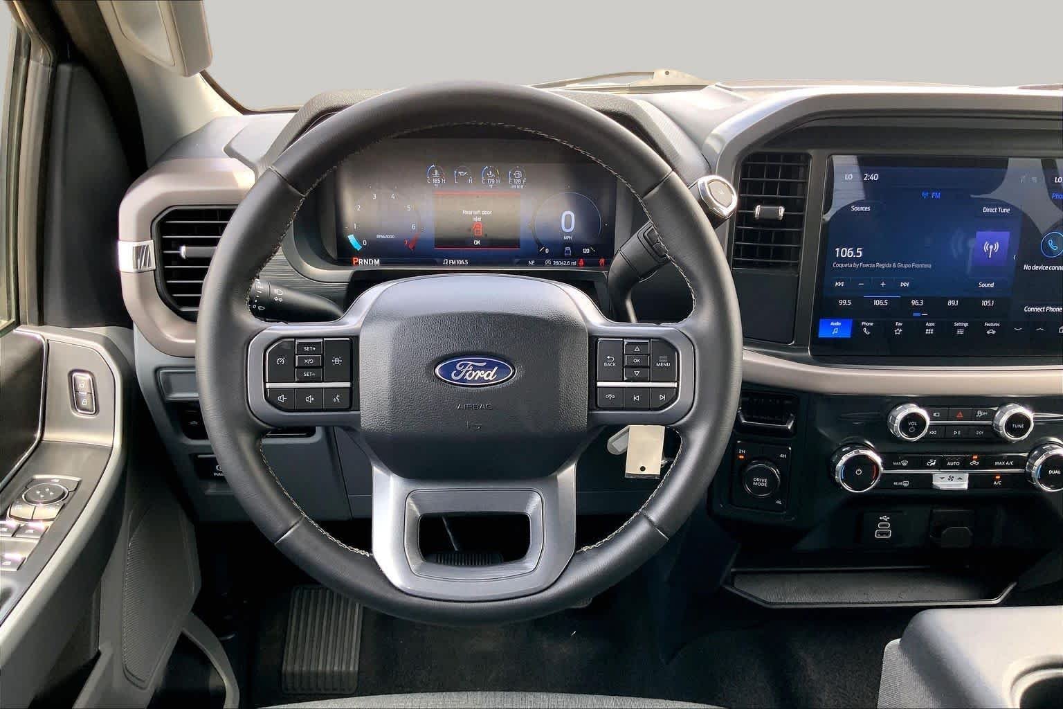 Used 2025 Atlas Blue Metallic Ford XLT image 6