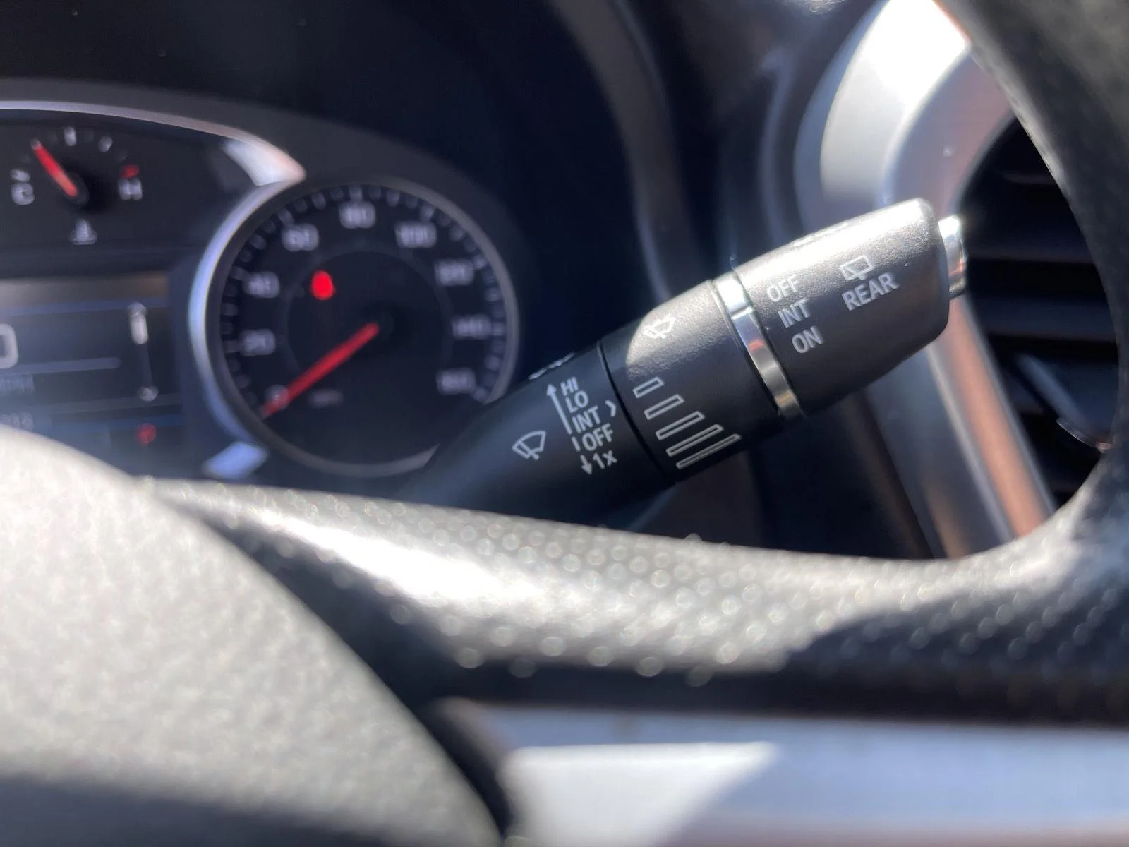 Used 2023 Sterling Metallic GMC SLE image 19
