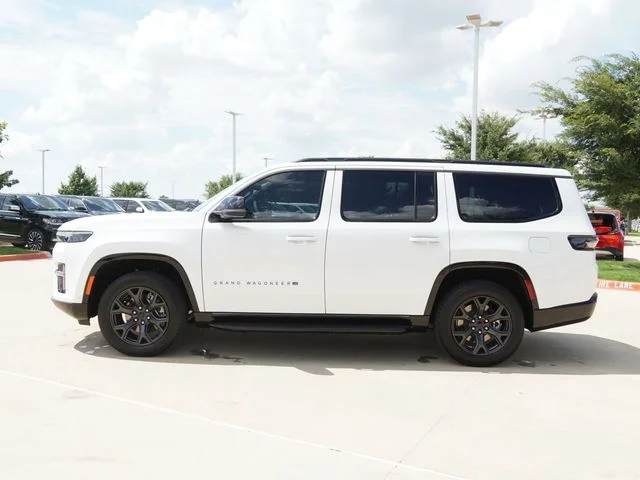 New 2026 Bright White Clear-Coat Exterior Paint Jeep Limited Altitude image 6