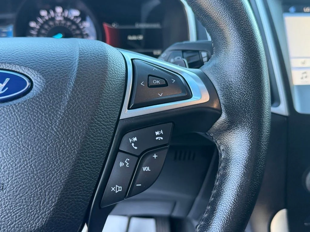Used 2019 Green Ford SEL image 33