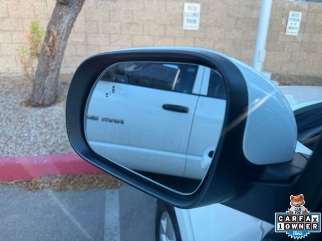 Used 2022 Snow White Pearl Kia LX image 7