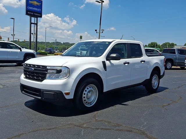 Used 2024 White Ford XL image 3