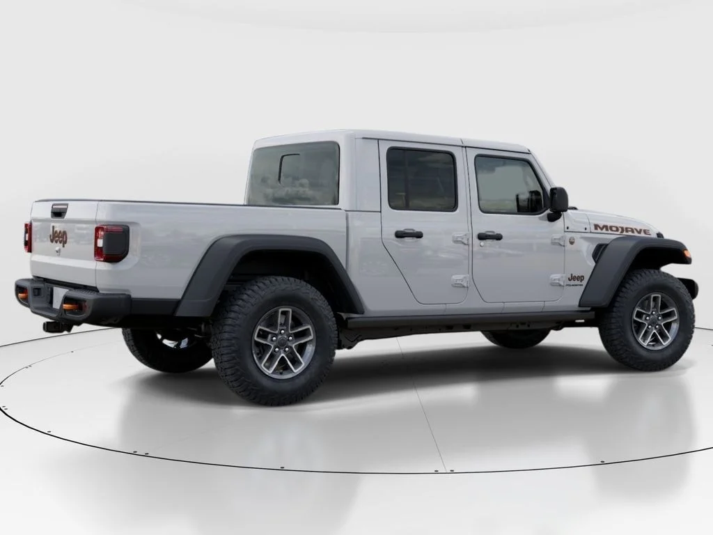 New 2026 Bright White Clear-Coat Exterior Paint Jeep Mojave image 4