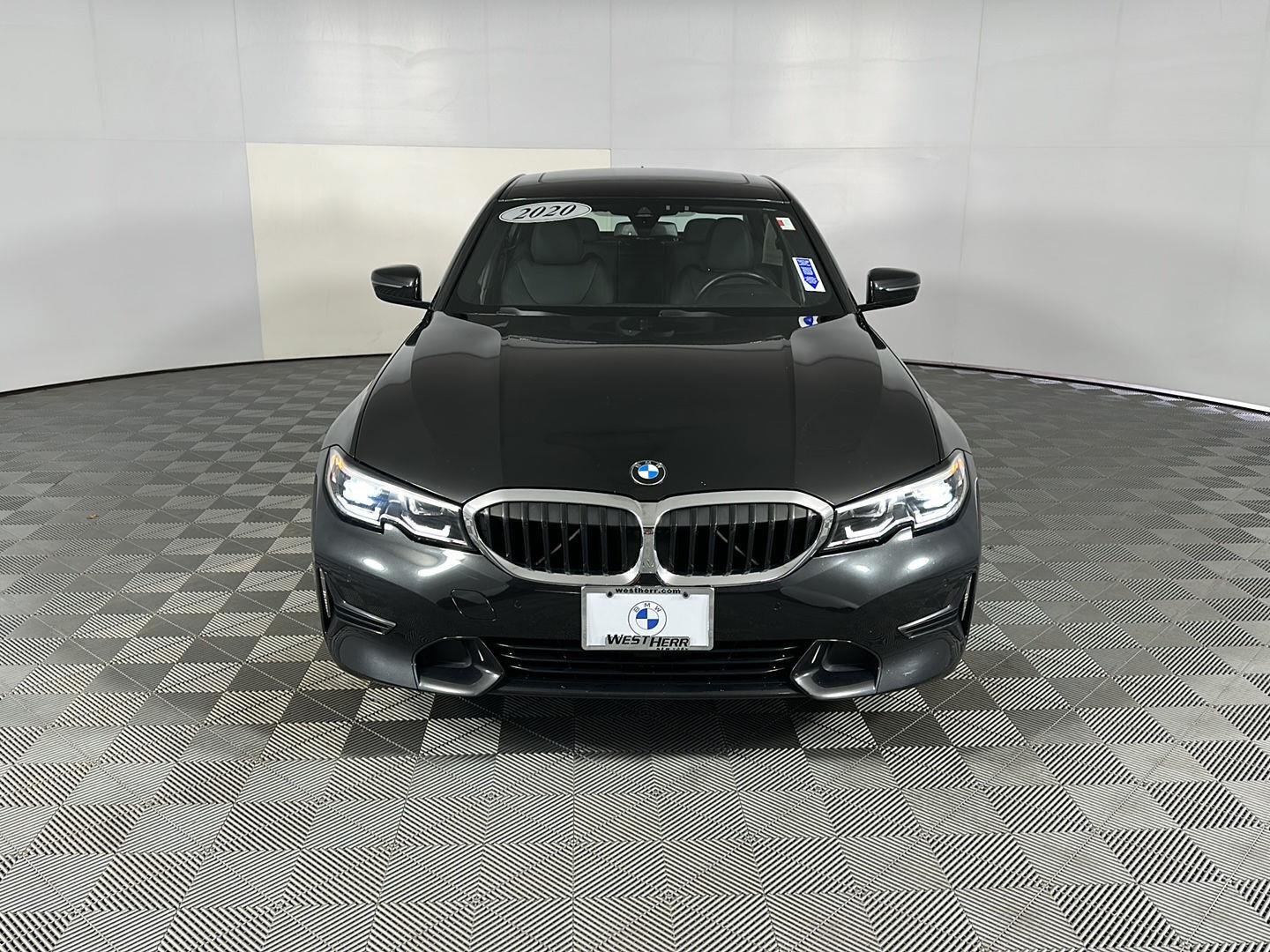 Used 2020 Black Sapphire Metallic BMW 330i xDrive image 5