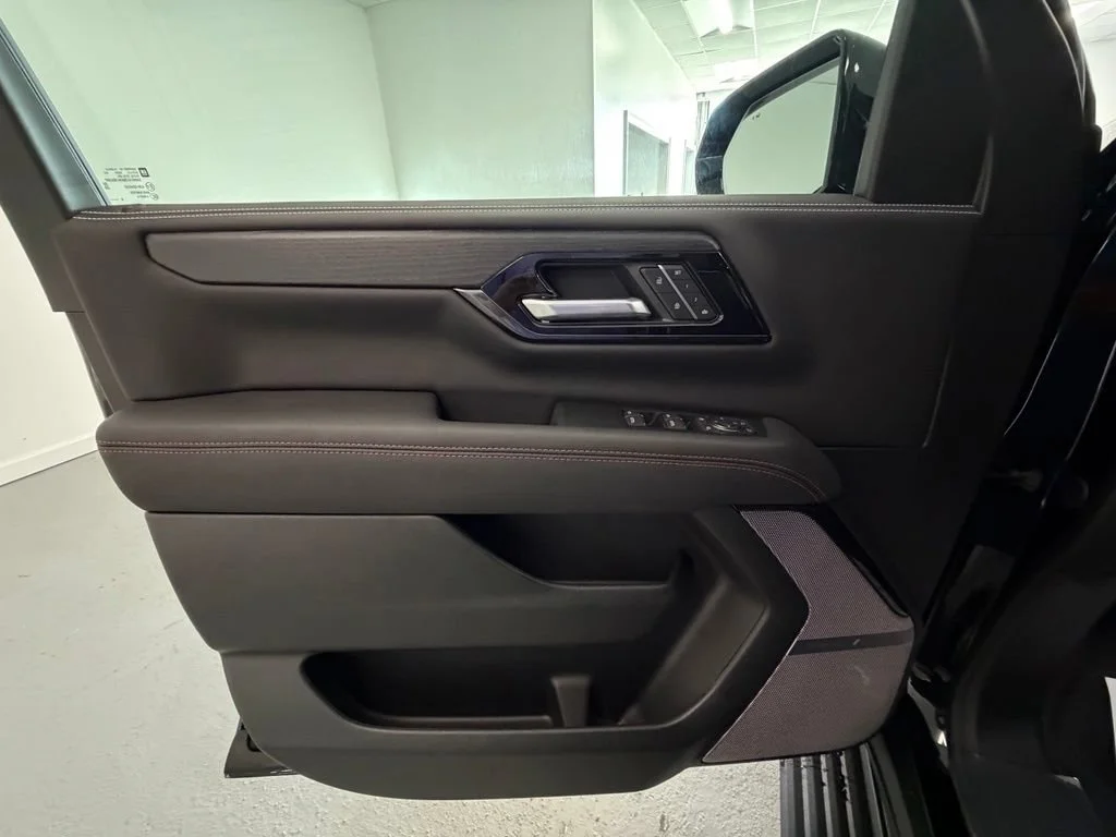 New 2026 Onyx Black GMC AT4 Ultimate image 13