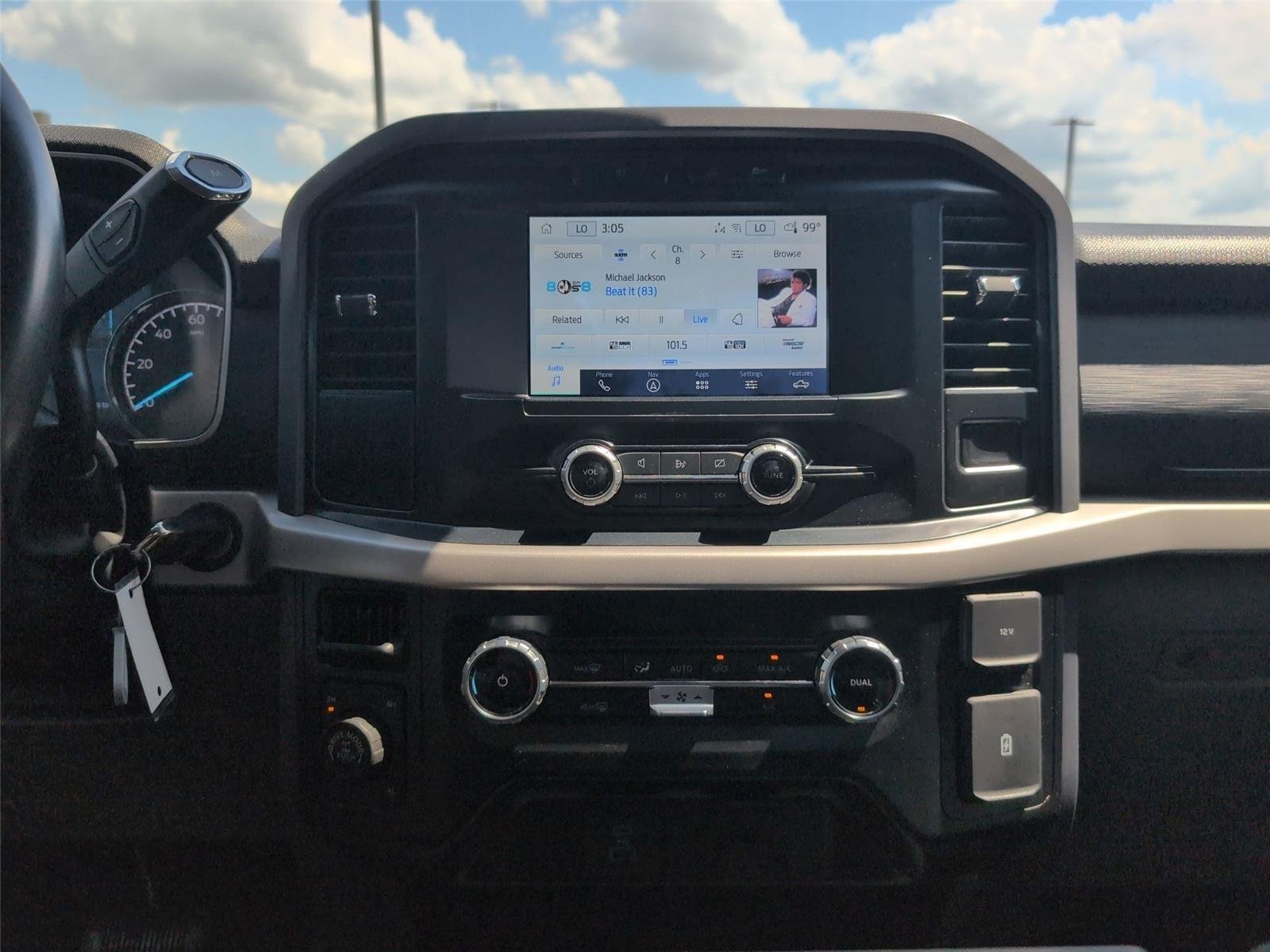 Used 2023 Race Red Ford XLT image 18