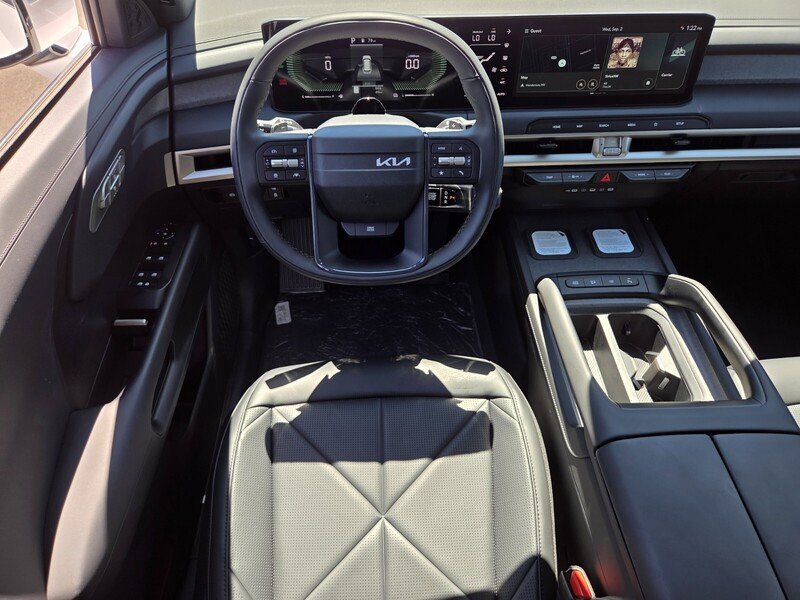New 2027 Glacial White Pearl Kia EX image 9
