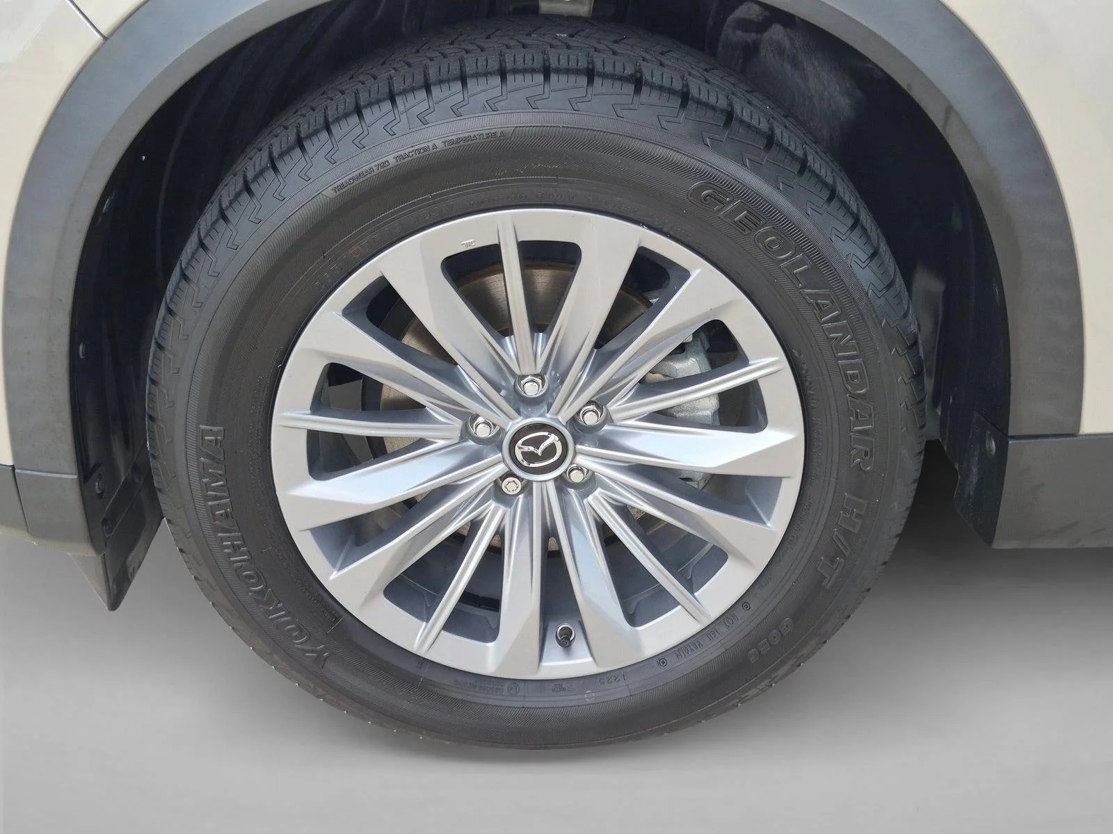 Used 2024 Platinum Quartz Mazda 3.3 Turbo Preferred Plus image 24