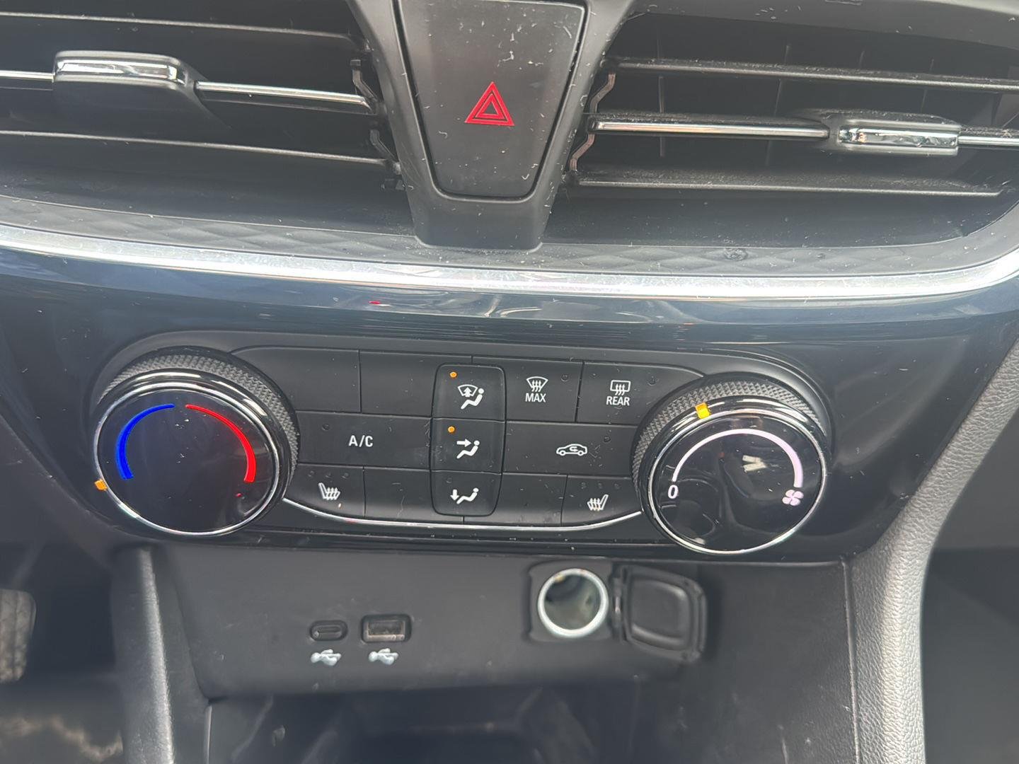 Used 2025 Summit White Buick Sport Touring image 19