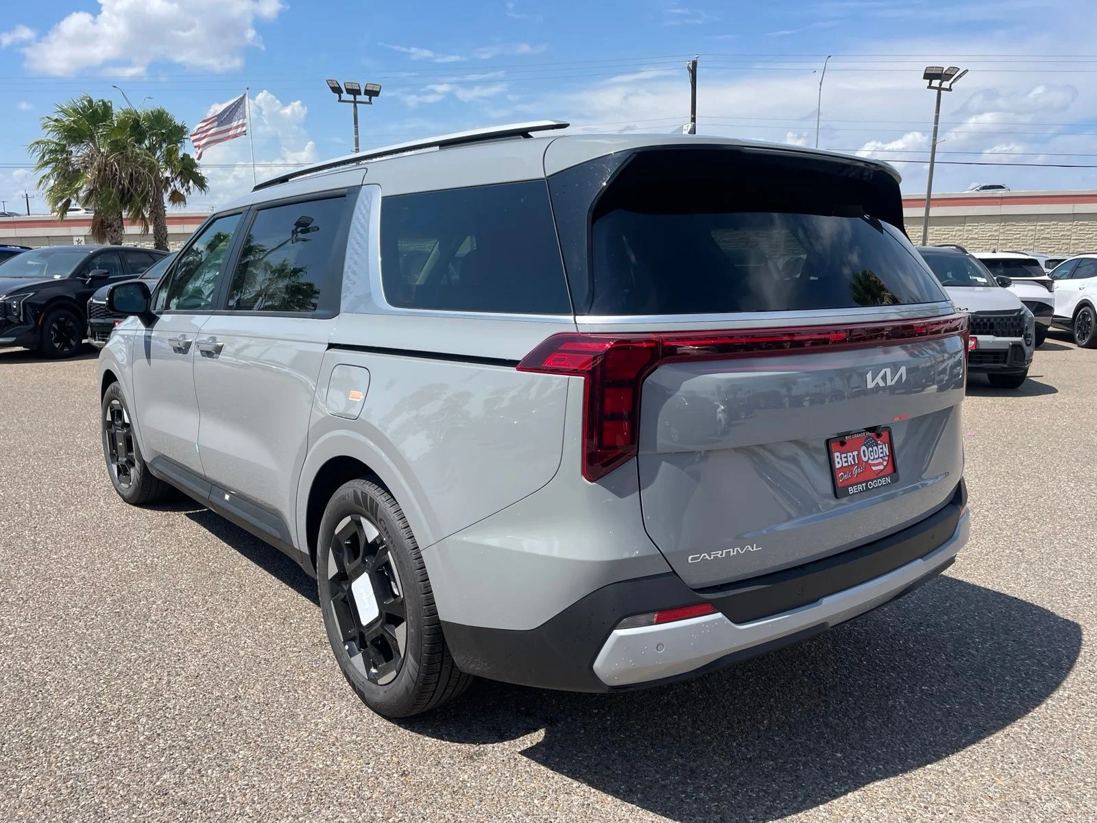 New 2026 White Kia EX image 5