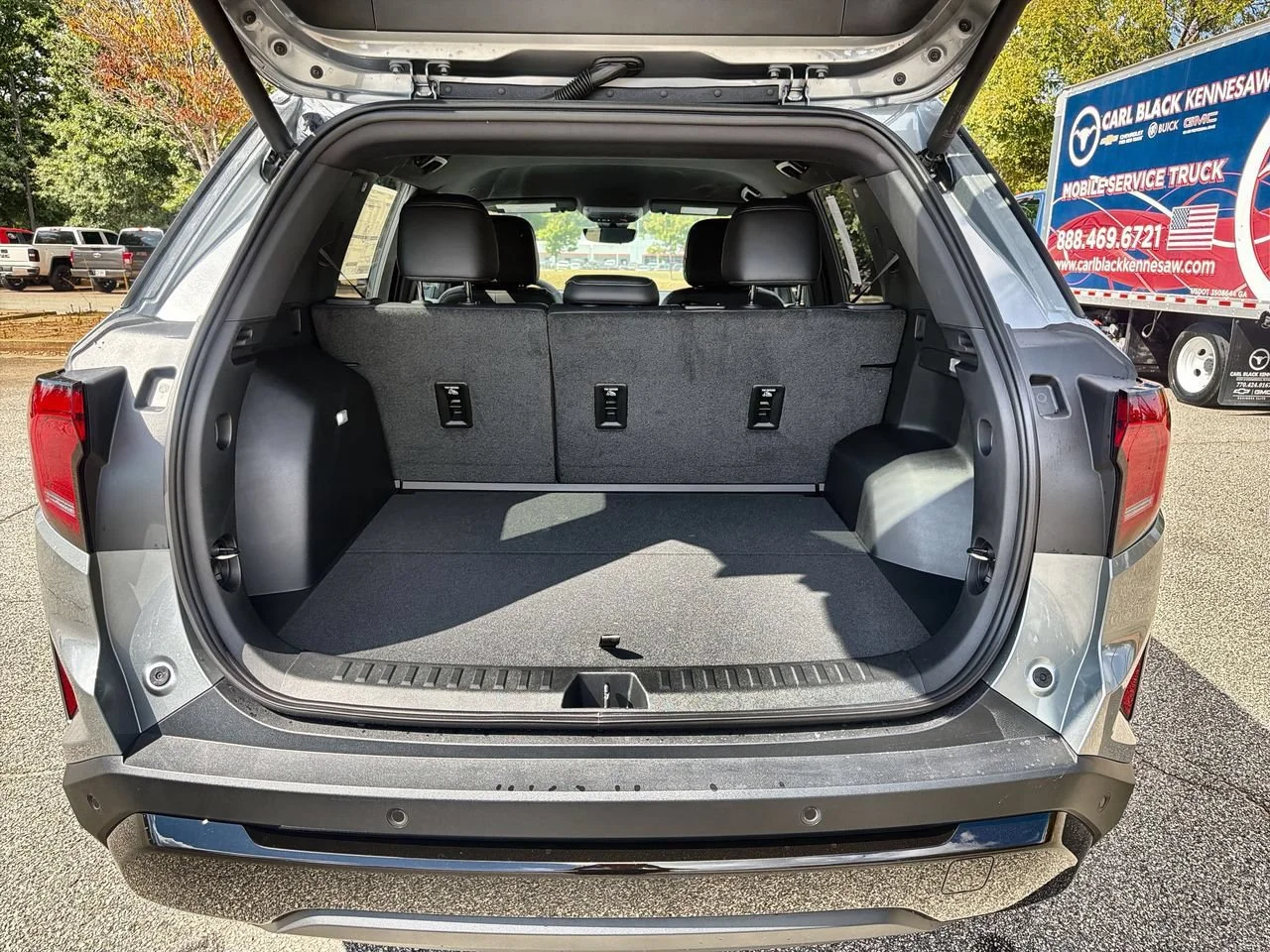 New 2027 Sterling Metallic GMC Elevation image 21
