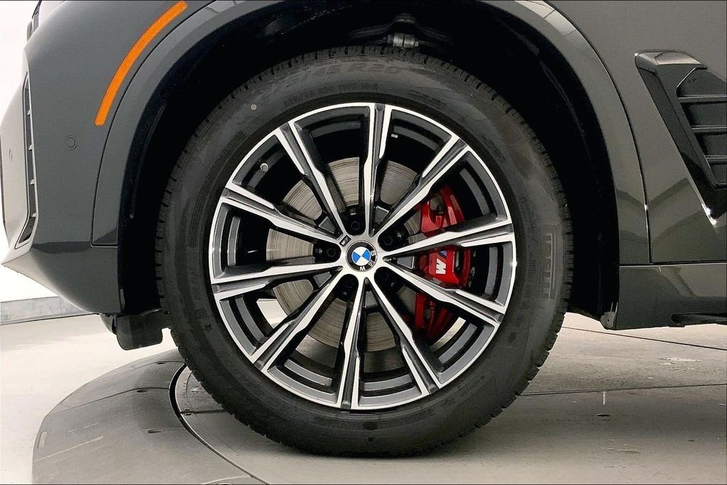 Used 2026 Dravit Grey Metallic BMW  image 9