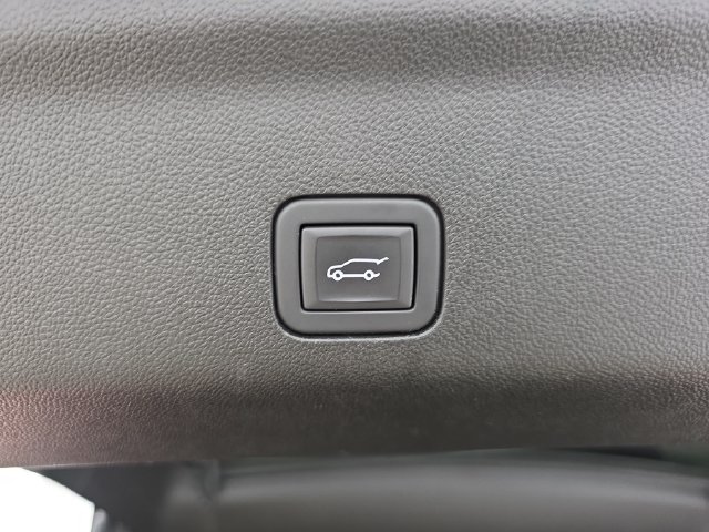 Used 2024 Black GMC SLT image 35
