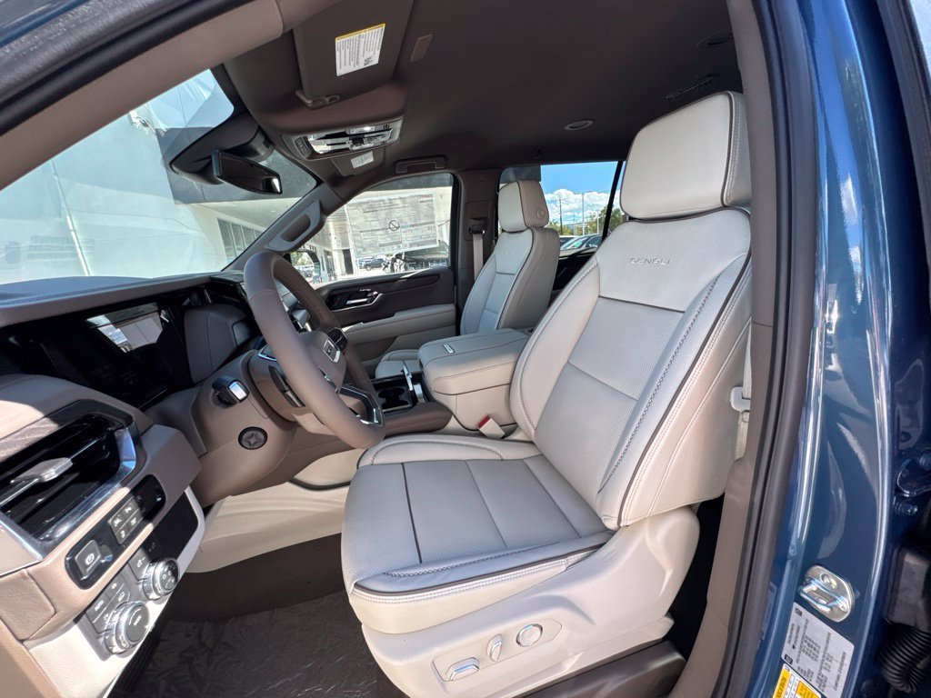 2026 GMC Yukon XL Denali - Photo 12