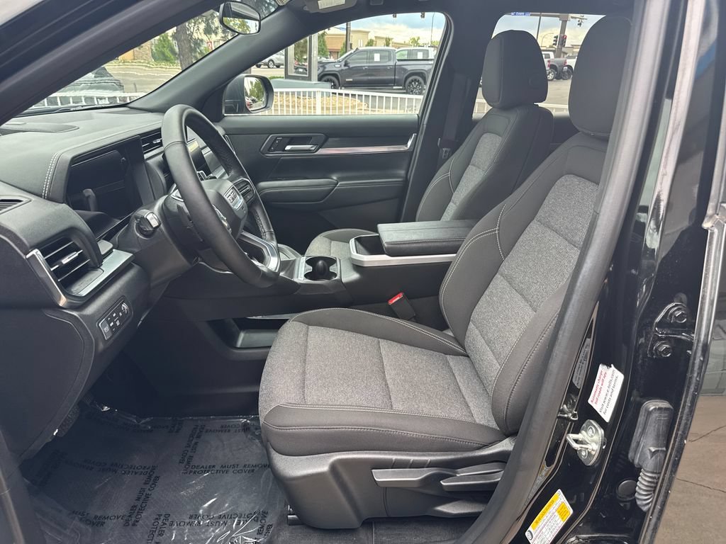 Used 2026 Ebony Twilight Metallic GMC Elevation image 9